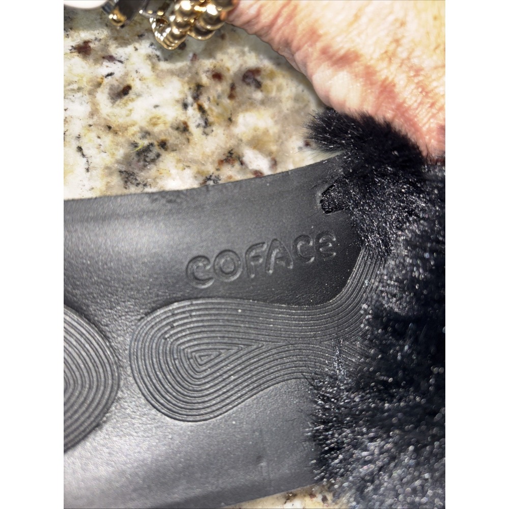 CoFace Women's Black Fur Slipper Sandals with Rubber Soles Size 7. 3703 - Picture 3 of 5